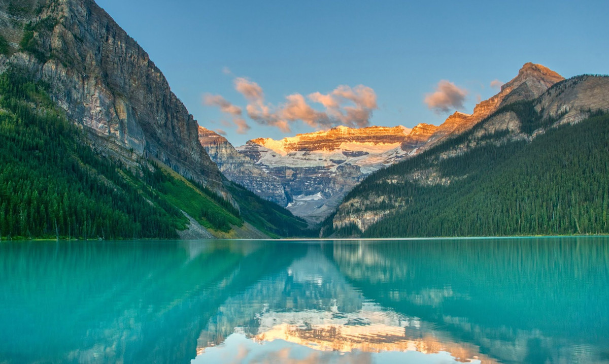 Banff, Canada Turns Electric Gold in Fall, With Fewer Crowds