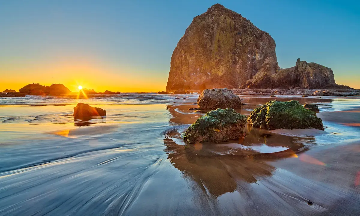 Cannon Beach, Oregon Is America's Happiest Beach — Plan the Perfect Day