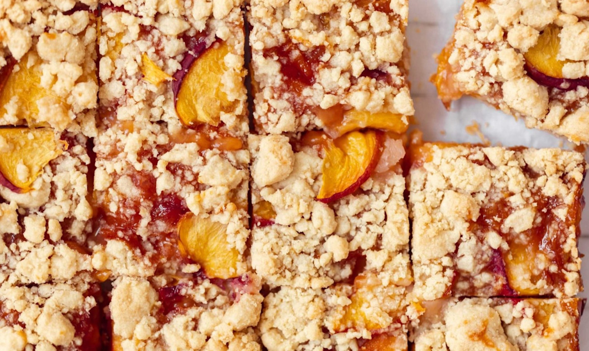 Peach Crumb Bars Are the Low-Effort Answer to Pie