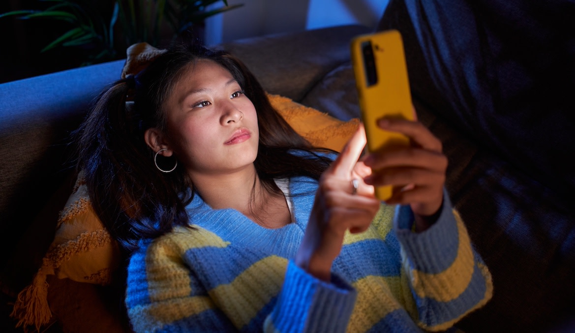 What Is a Reverse Catfish? 13 Things Experts Want You To ... | theSkimm